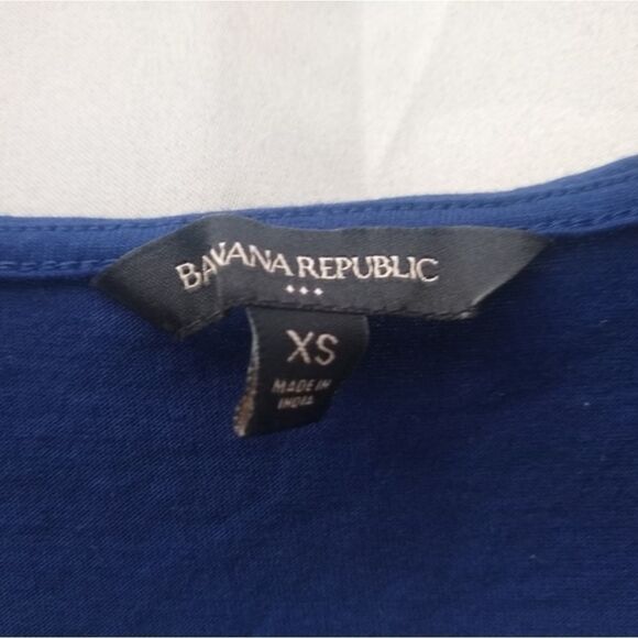 2 Banana Republic tops  - Picture 2 of 10